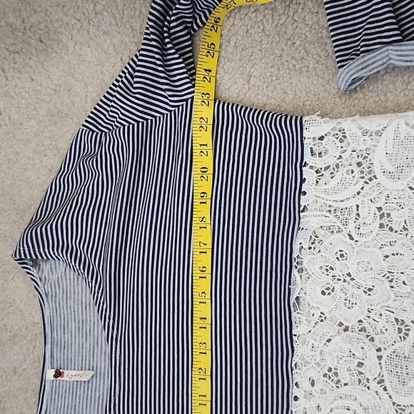 Light long sleeve top w/see through lace - Picture 6 of 8